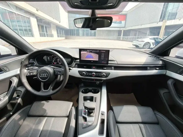 Audi A4L — Фото автомобиля 3