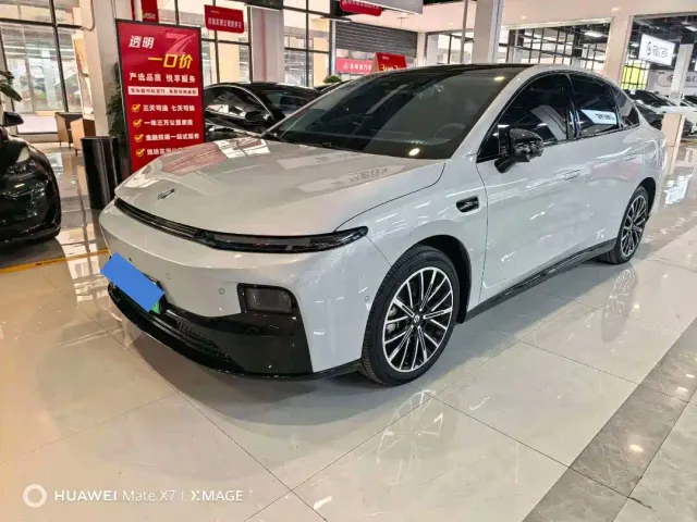 Фотография автомобиля — Leapmotor B01