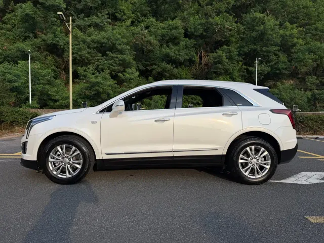 Cadillac XT5 — Фото автомобиля 4