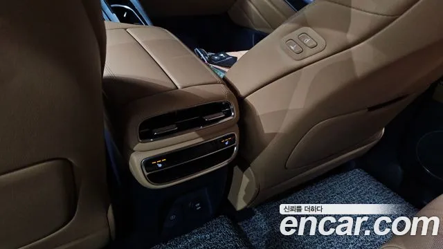 Genesis GV80 — Фото автомобиля 30
