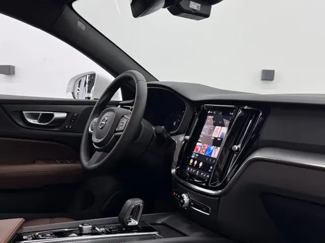 Volvo S60 — Фото автомобиля 10