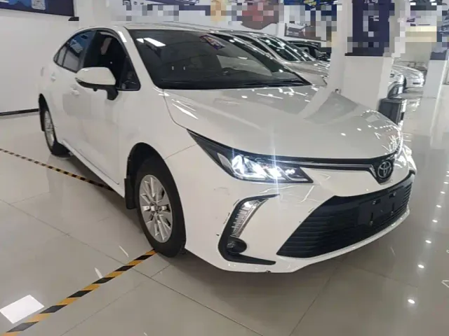 Toyota Corolla — Фото автомобиля 3