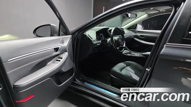 Hyundai Sonata Sonata (DN8) 2.0 LPG(Для проката) — Фото автомобиля 5