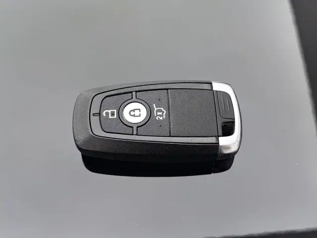 Ford Explorer — Фото автомобиля 19