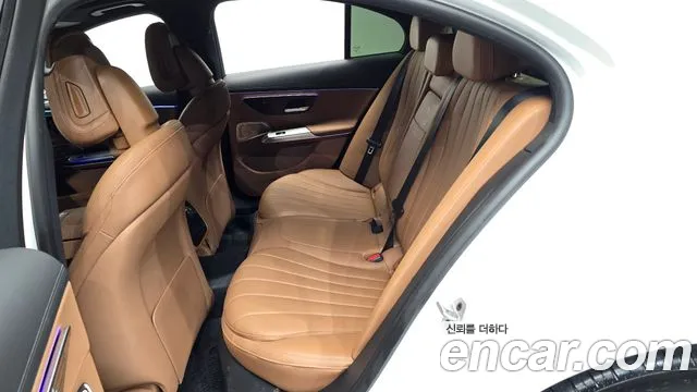 Mercedes-Benz E-Class W214 — Фото автомобиля 11