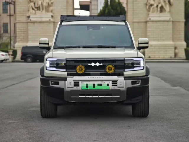 BYD FangChengBao Leopard 5 — Фото автомобиля 2