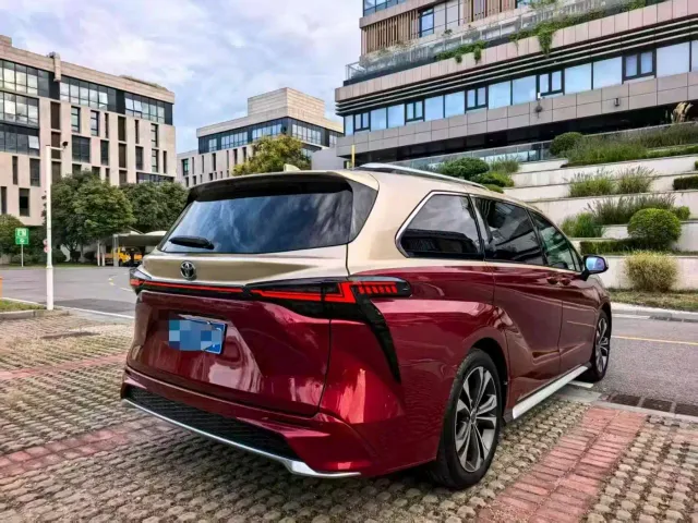 Toyota Granvia — Фото автомобиля 7