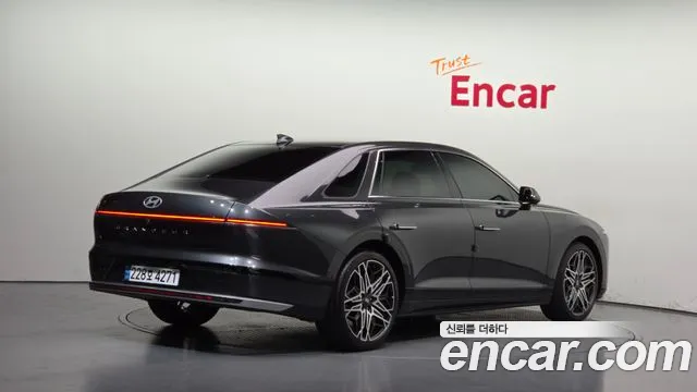Hyundai Grandeur GN7 — Фото автомобиля 2