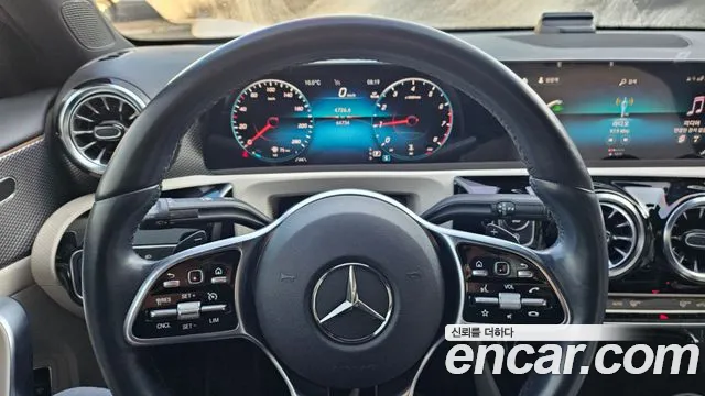 Mercedes-Benz A-Class W177 — Фото автомобиля 8