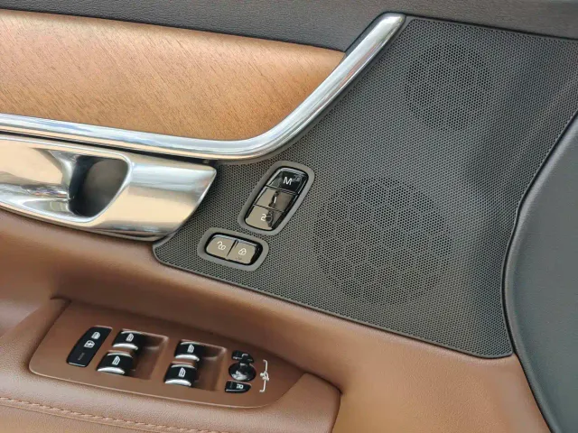 Volvo S90 — Фото автомобиля 20