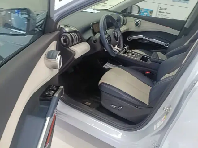 BYD Yuan PLUS — Фото автомобиля 15