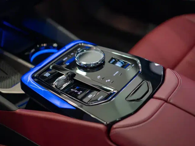 BMW 5 Series — Фото автомобиля 15
