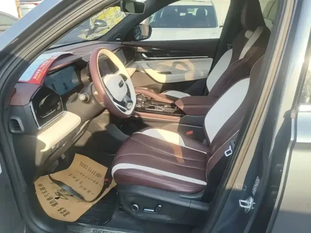 Geely Xingyue L — Фото автомобиля 14