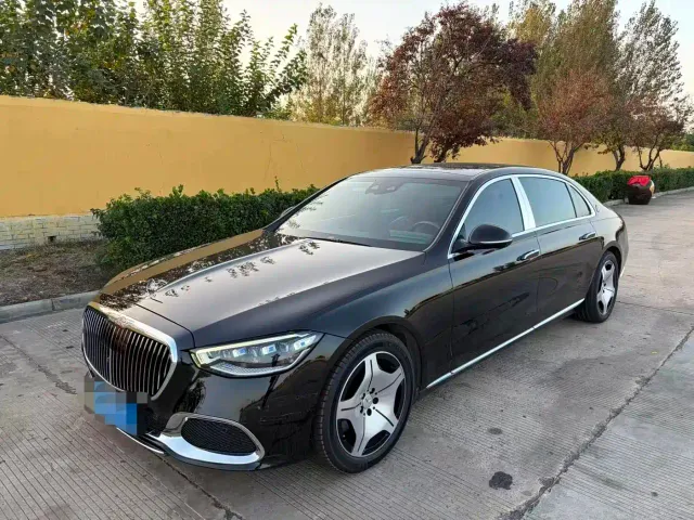 Фотография автомобиля — Mercedes-Benz Maybach S-Class