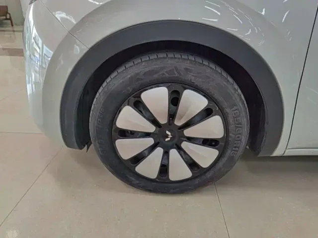 Wuling Bingo — Фото автомобиля 22