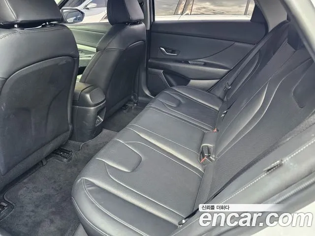 Hyundai Avante CN7 — Фото автомобиля 16