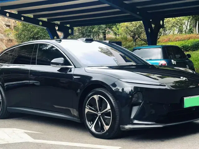 Nio ET5 Touring — Фото автомобиля 3
