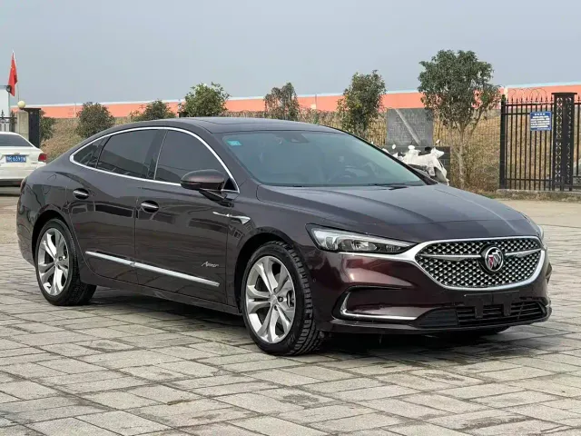Buick LaCrosse — Фото автомобиля 3