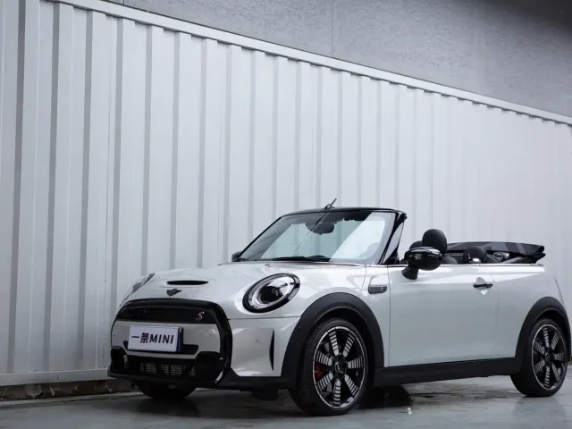 Фотография автомобиля — MINI Hatch