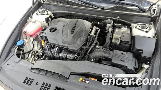 Hyundai Grandeur Grandeur (GN7) 2.5 Бензин 2WD — Фото автомобиля 6