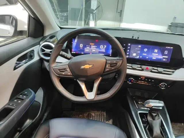 Chevrolet Monza — Фото автомобиля 10