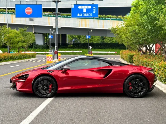 McLaren Artura — Фото автомобиля 6
