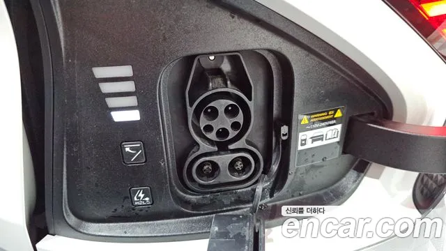 Kia EV6 Standard 4WD — Фото автомобиля 17