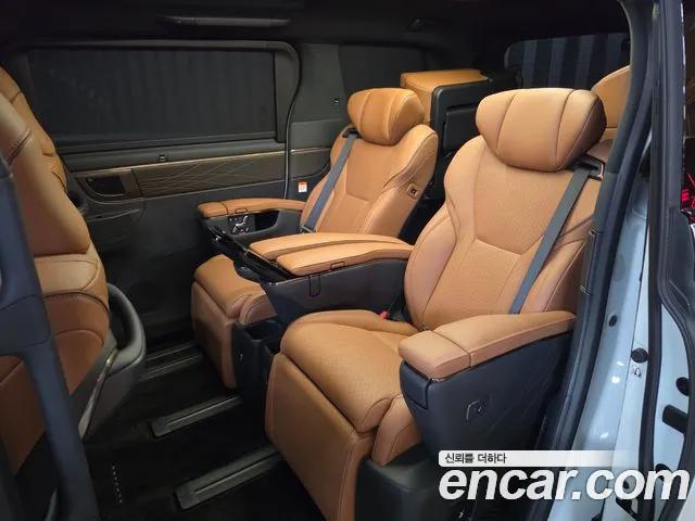 Toyota Alphard — Фото автомобиля 10