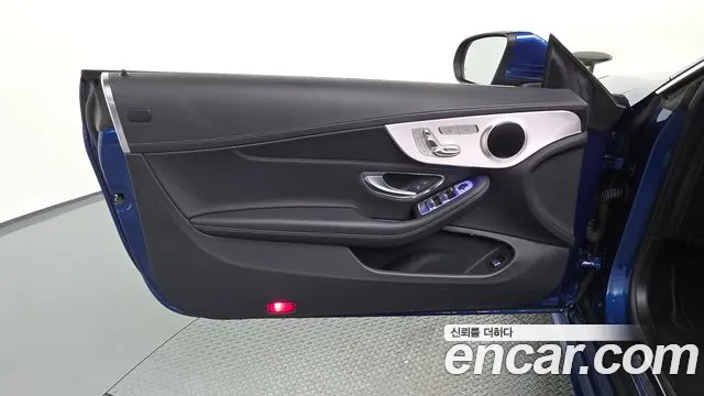 Mercedes-Benz C-Class — Фото автомобиля 18