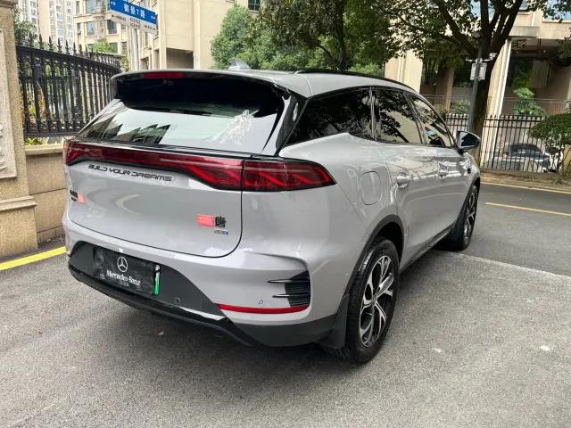 BYD Tang — Фото автомобиля 8