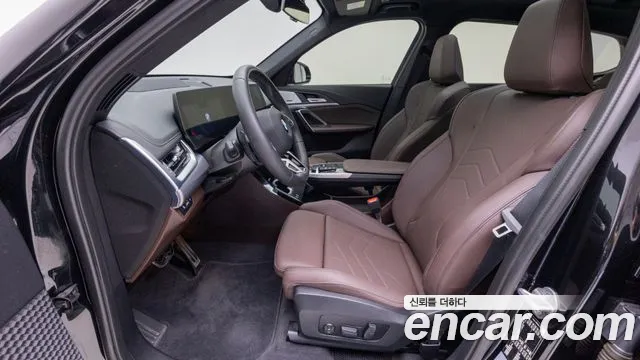 BMW X1 U11 — Фото автомобиля 10