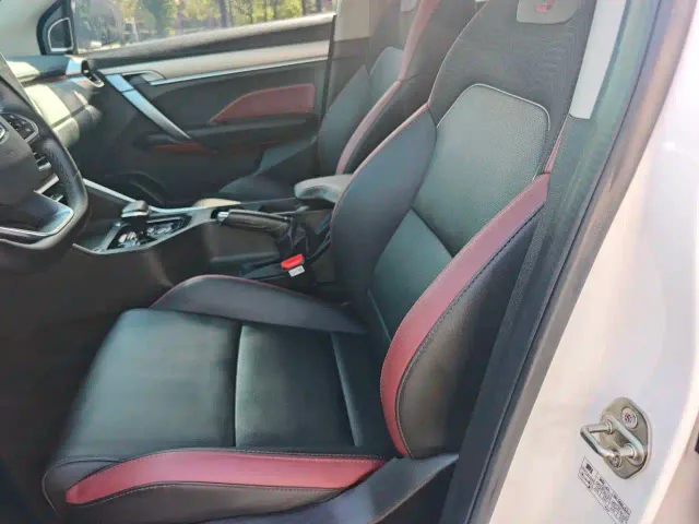 Geely Binyue — Фото автомобиля 12