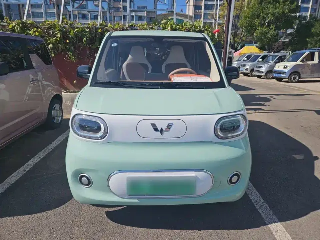 Wuling Hongguang Mini EV — Фото автомобиля 2