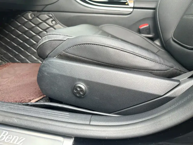 Mercedes-Benz C-Class — Фото автомобиля 12