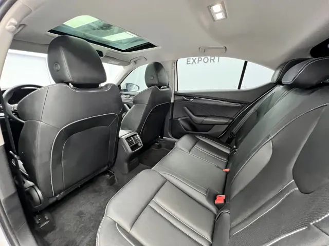 Škoda Octavia 2023 PRO TSI280 Premium Edition — Фото автомобиля 15
