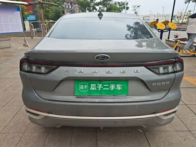 Ford Mondeo — Фото автомобиля 5