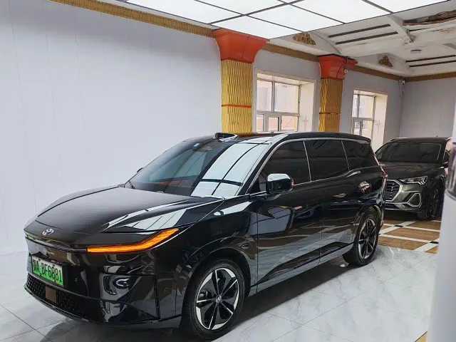Toyota BoZhi 3X — Фото автомобиля 2