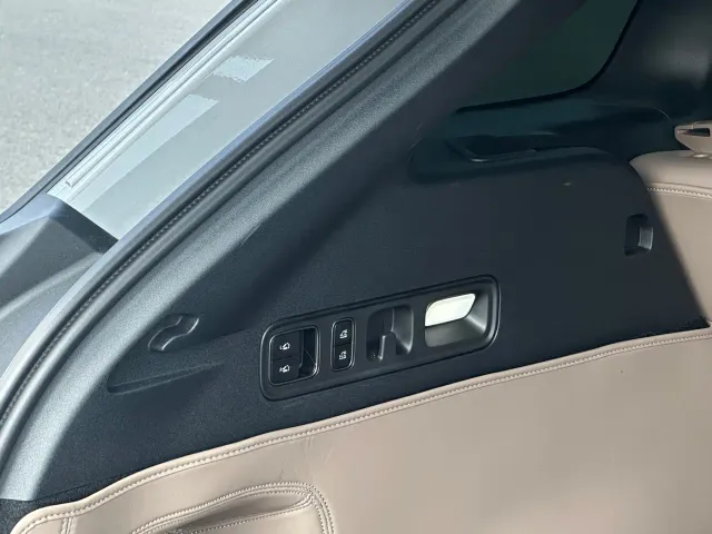 Li Auto i6 — Фото автомобиля 27