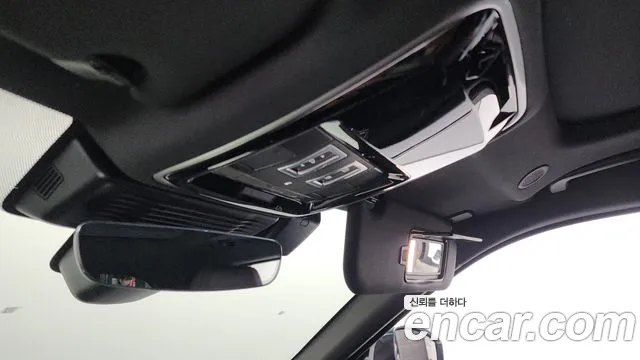 Land Rover Range Rover Velar Range Rover Velar 2.0 P250 Dynamic SE — Фото автомобиля 26