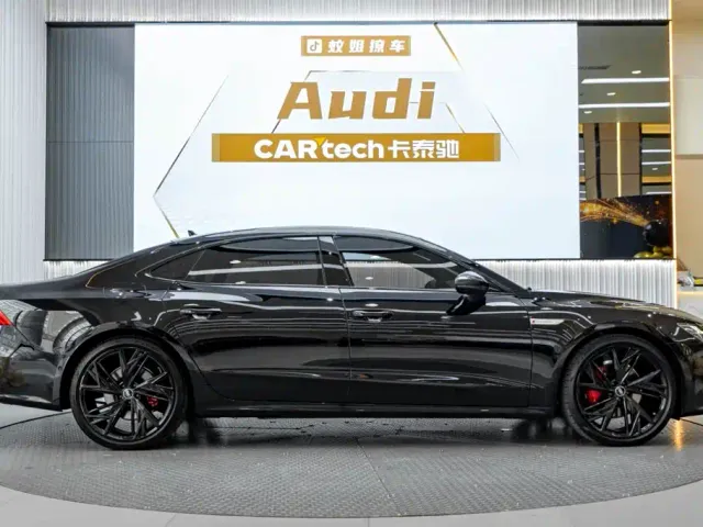Audi A7L — Фото автомобиля 4