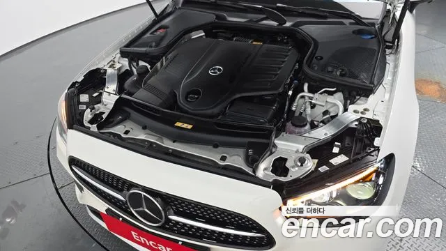 Mercedes-Benz E-Class — Фото автомобиля 6
