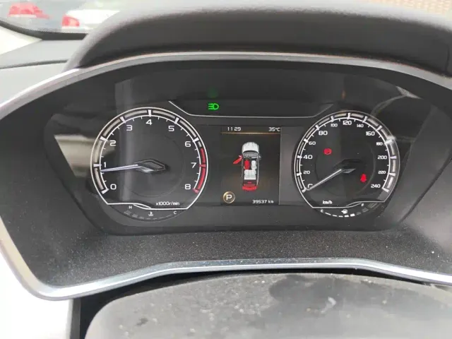Geely Binyue — Фото автомобиля 7