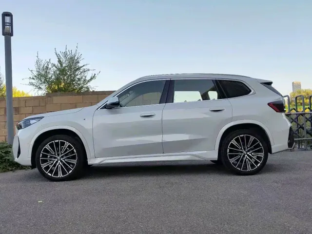 BMW X1 — Фото автомобиля 3
