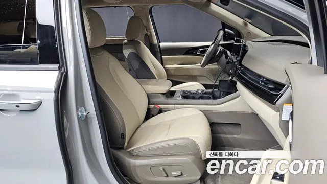 Kia Carnival Generation 4 — Фото автомобиля 12