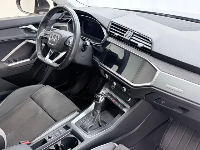 Audi Q3 — Фото автомобиля 21