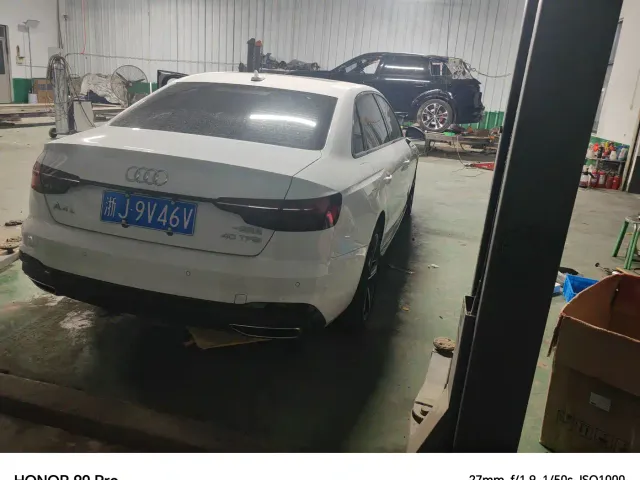 Audi A4L — Фото автомобиля 8