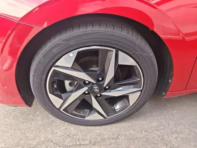 Hyundai Elantra — Фото автомобиля 22