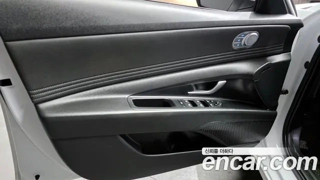 Hyundai AVANTE Avante (CN7) — Фото автомобиля 24