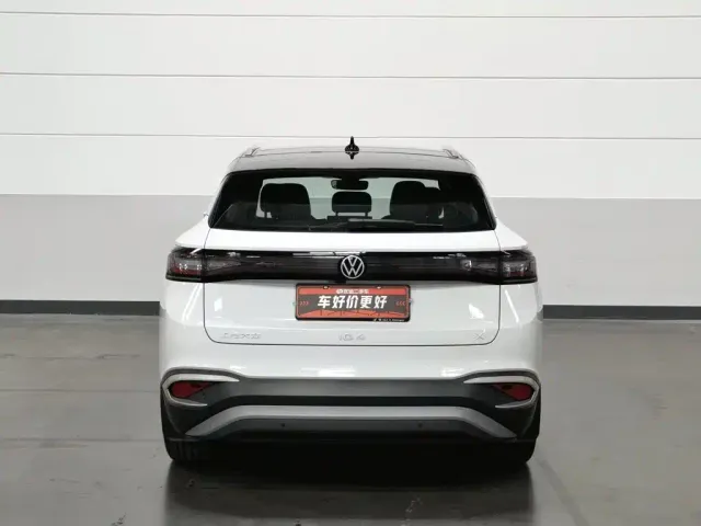 Volkswagen ID.4 X — Фото автомобиля 4