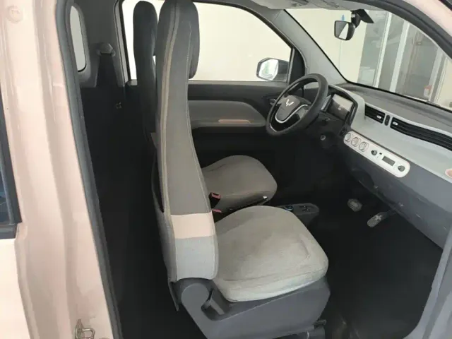 Wuling Hongguang Mini EV — Фото автомобиля 24